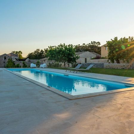 Baglio Cella - Appartamenti Per Vacanze Módica Exterior foto
