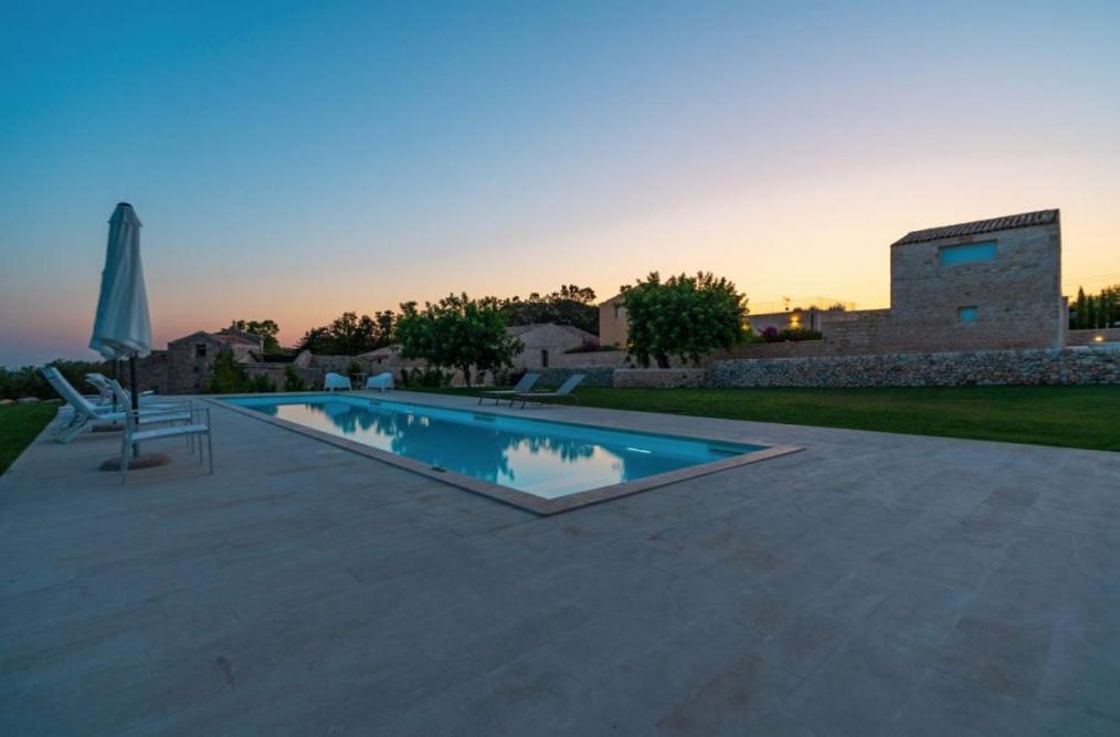 Baglio Cella - Appartamenti Per Vacanze Módica Exterior foto